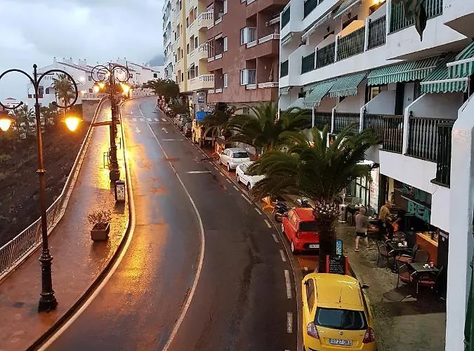 With Balcony In Santiago Del Teide 40 M² With Sea View